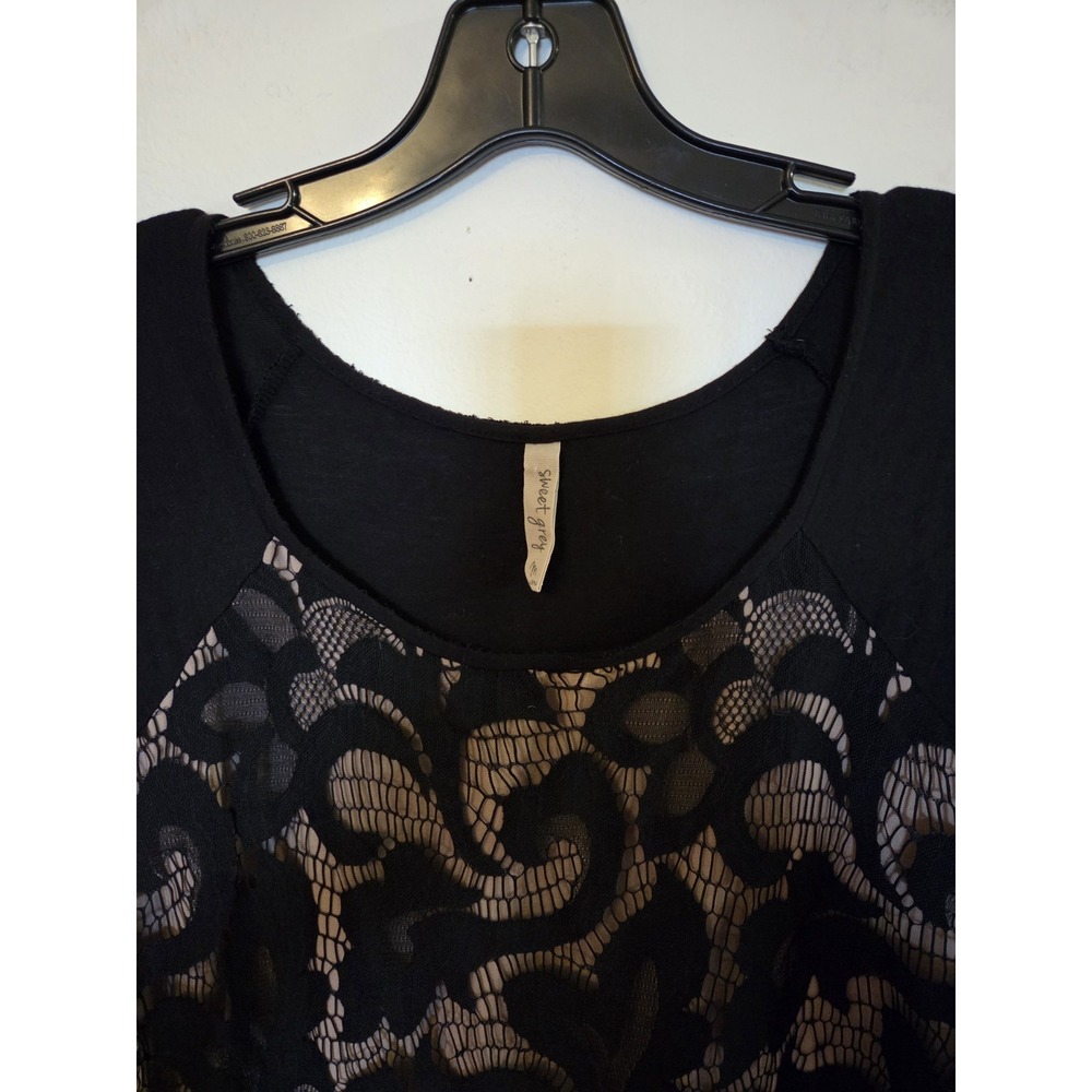 Sweet Grey black lace shirt-size medium